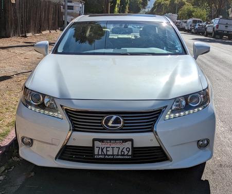 2015 Lexus ES 300h Base